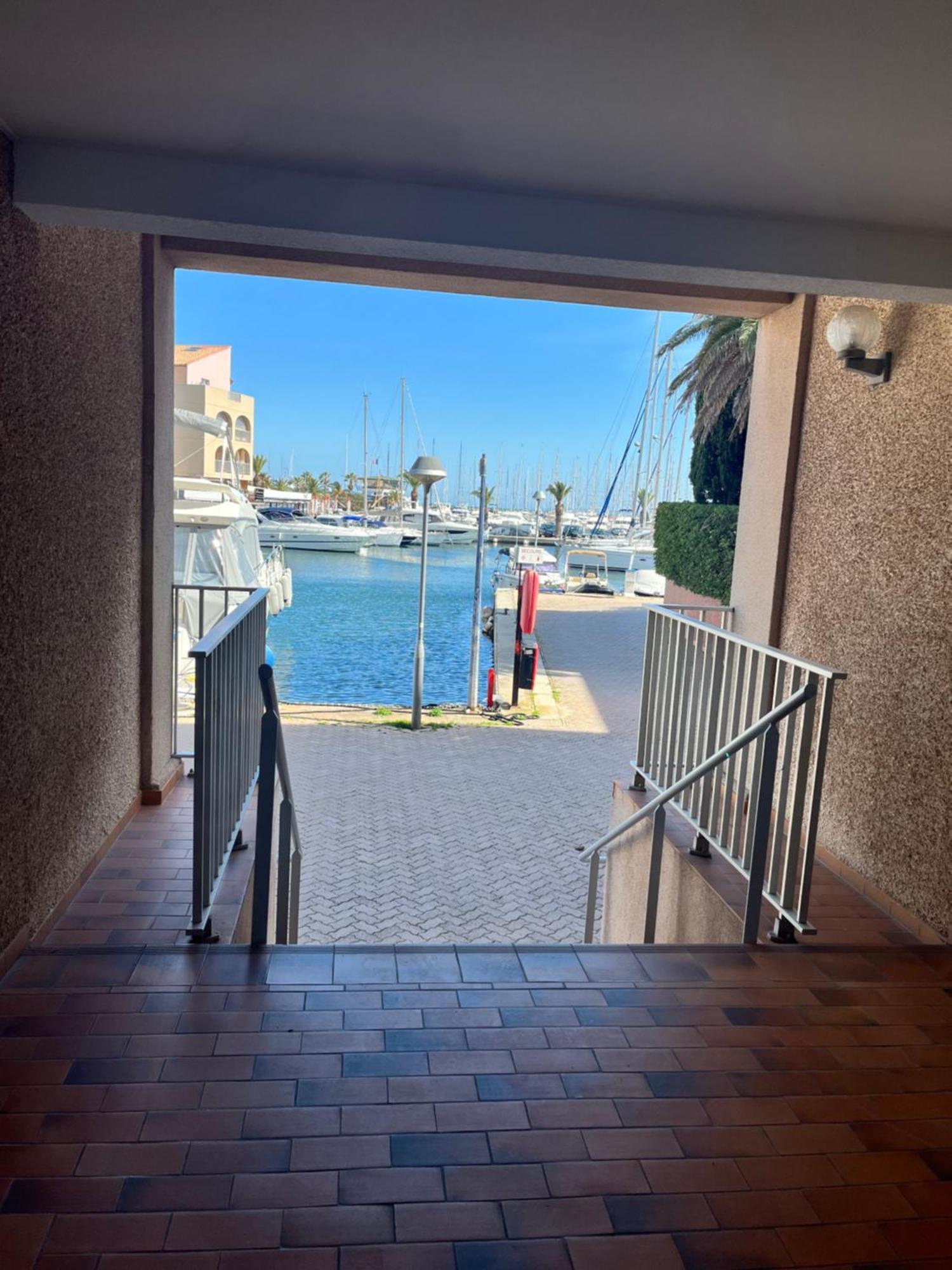 Port De Hyeres L'Etoile Marine Apartment Екстериор снимка