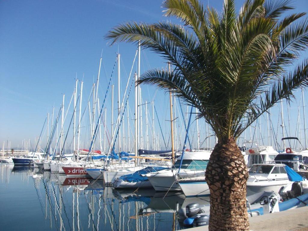 Port De Hyeres L'Etoile Marine Apartment Екстериор снимка